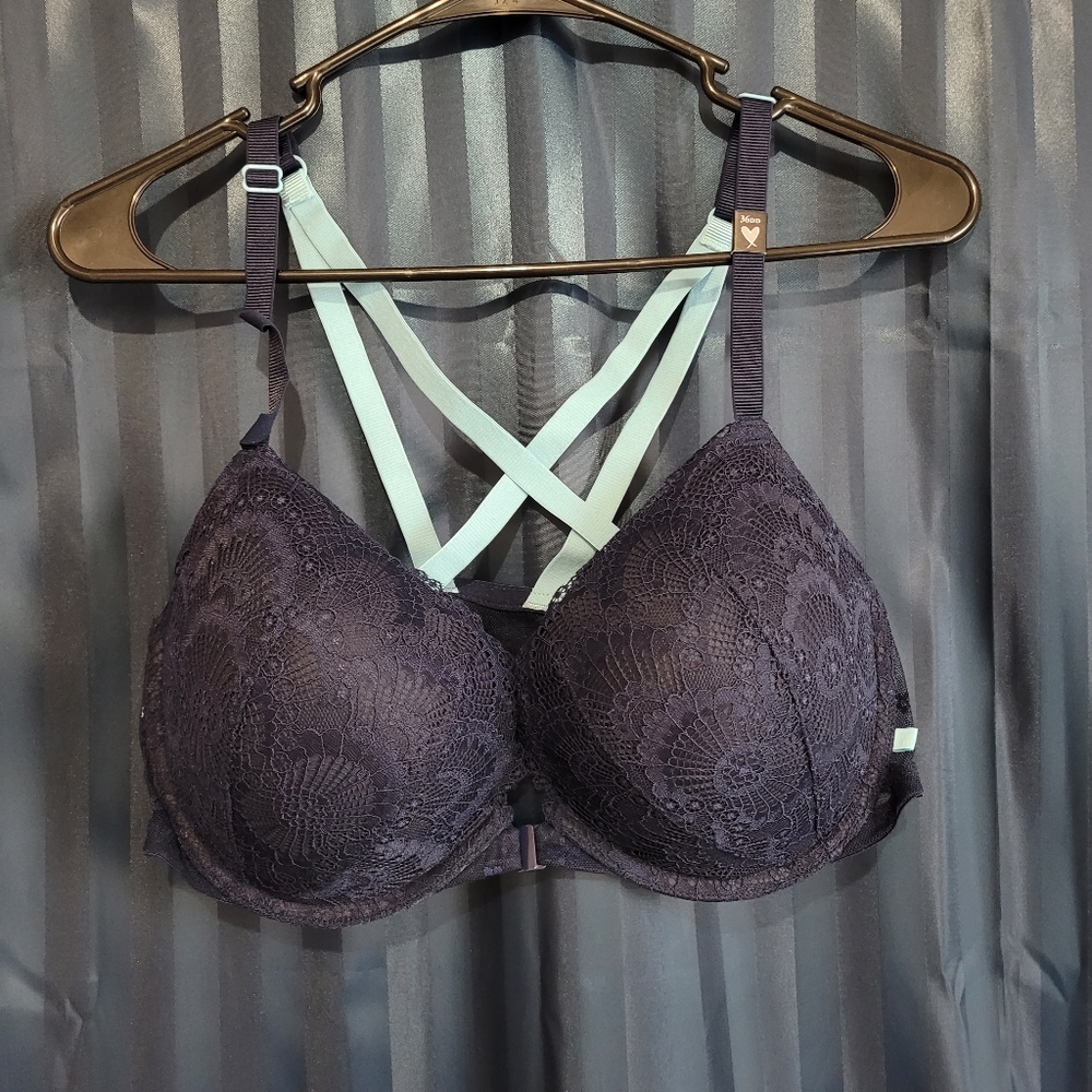 NWT 36DD Victoria's Secret